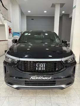 FIAT Fastback Turbo 270 nuevo color Negro Vulcano financiado en cuotas(anticipo $15.000.000 cuotas desde $500.000)