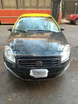 FIAT Linea Essence 1.8 usado (2015) color Negro precio $9.000.000