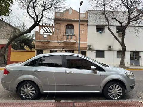 FIAT Linea Absolute 1.8 usado (2015) color Gris precio $13.800.000