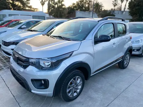 FIAT Mobi Trekking nuevo color Marron financiado en cuotas(anticipo $6.000.000 cuotas desde $850.000)