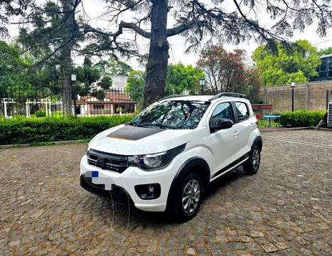 FIAT Mobi Trekking usado (2024) color Blanco precio $24.800.000