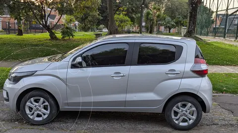 Fiat Mobi Easy usado (2020) color Plata precio $36.800.000