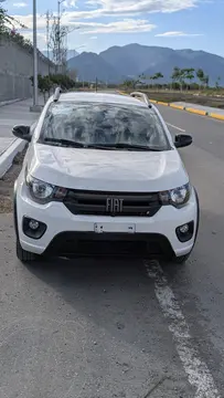 Fiat Mobi Trekking usado (2024) color Blanco precio $218,000