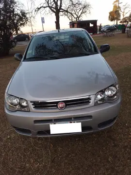 FIAT Palio Fire 5P Top usado (2015) color Gris precio $8.909.000