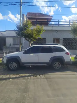 FIAT Palio Weekend 1.6 Adventure Locker usado (2016) color Blanco precio u$s15.500