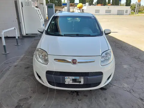 FIAT Palio 5P Attractive usado (2015) color Blanco precio $11.500.000
