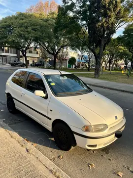 FIAT Palio 3P Stile 1.6 usado (1998) color Blanco precio u$s5.200