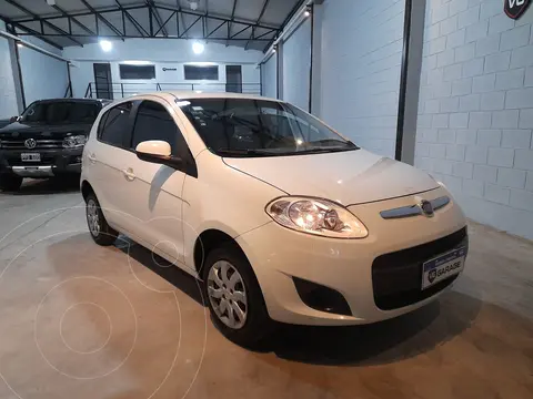 FIAT Palio 5P Attractive usado (2016) color Blanco Banchisa precio $16.000.000