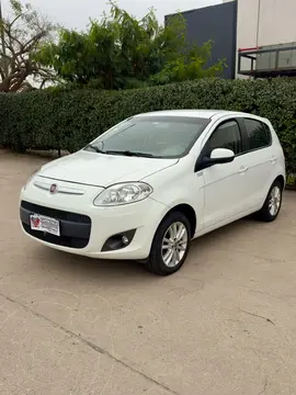 FIAT Palio 5P Essence usado (2014) color Blanco precio $12.500.000