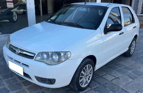 FIAT Palio 5P Attractive usado (2013) color Blanco precio $10.500.000