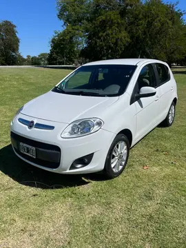 FIAT Palio 5P Essence usado (2015) color Blanco precio $11.700.000