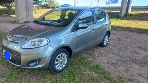FIAT Palio 5P Attractive Pack Top usado (2018) color Gris Scandium financiado en cuotas(anticipo $5.000.000)