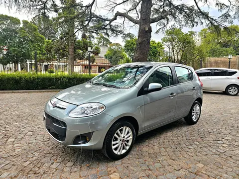 FIAT Palio 5P Essence usado (2015) color Gris Cromo precio $13.888.000