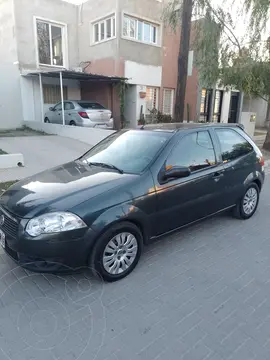 FIAT Palio 3P Attractive usado (2010) color Gris Cromo precio $8.000.000
