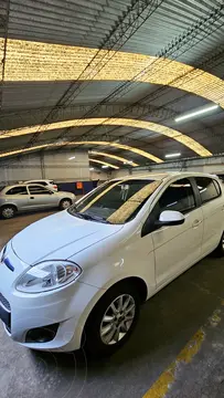 FIAT Palio 5P Attractive Pack Top usado (2016) color Blanco precio $12.900.000