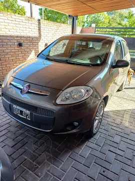 FIAT Palio 5P Essence usado (2014) color Verde Lagoon precio $10.000.000