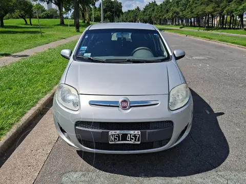 FIAT Palio 5P Attractive usado (2015) color Gris precio $11.500.000