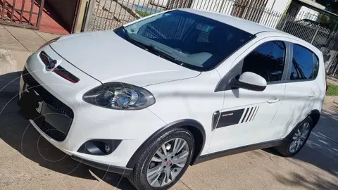 FIAT Palio 5P Sporting usado (2014) color Blanco precio $13.500.000