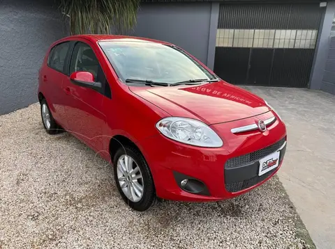 FIAT Palio PALIO 1.6 5 P ESSENCE  L/14 usado (2015) color Rojo precio $13.800.000