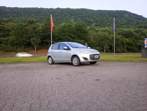 FIAT Palio 5P Attractive (85Cv) usado (2015) color Gris precio $12.000.000
