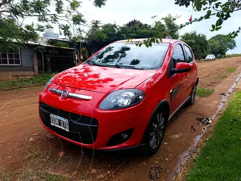 FIAT Palio 5P Sporting usado (2015) color Rojo precio $12.500.000