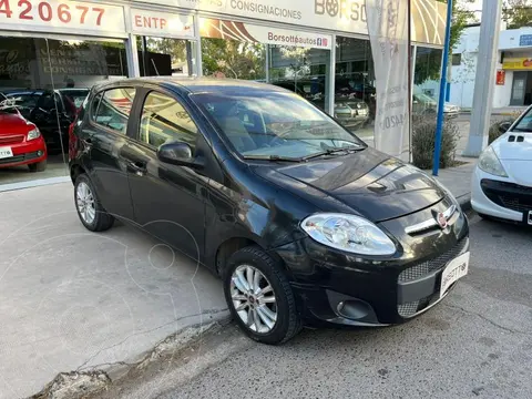 FIAT Palio 5P Essence usado (2014) color Naranja precio $12.000.000