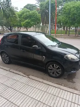 FIAT Palio 5P Sporting usado (2013) color Negro precio $5.000.000