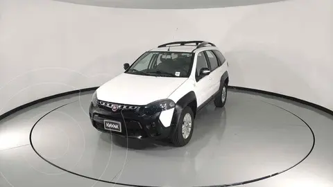 Fiat Palio 4P 1.6L E usado (2017) color Blanco precio $181,999