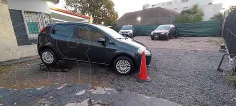 FIAT Punto 5P 1.4 Attractive usado (2012) color Gris Scandium financiado en cuotas(anticipo $5.500.000)