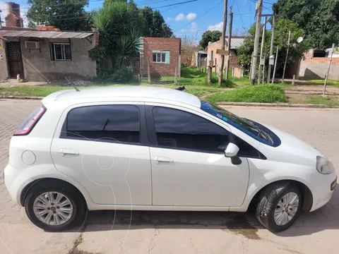 FIAT Punto 5P 1.4 Attractive usado (2016) color Blanco Banchisa precio $12.500.000