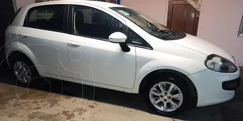 FIAT Punto 5P 1.4 Attractive Pack Top usado (2015) color Blanco precio $10.000.000