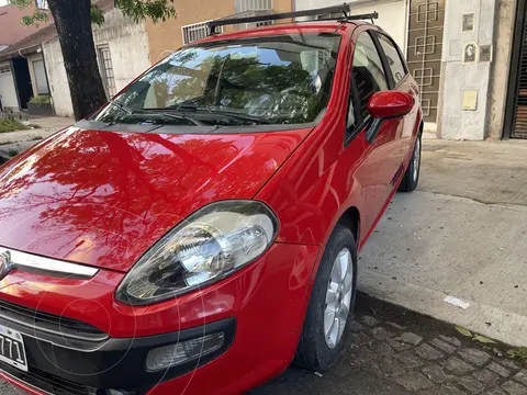 FIAT Punto 5P 1.4 Attractive usado (2013) color Rojo Modena precio $9.200.000