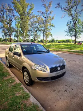 FIAT Siena EL 1.4 usado (2012) color Beige Savannah precio $9.000.000
