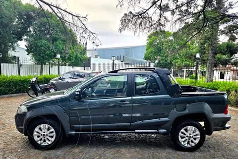 FIAT Strada Adventure 1.6 Cabina Doble usado (2013) color Gris financiado en cuotas(anticipo $7.500.000)