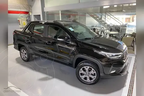 FIAT Strada Ultra T200 Cabina Doble nuevo color Negro Vulcano precio $33.600.000