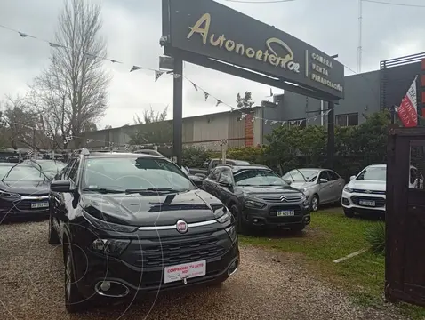 FIAT Toro TORO 1.8MPI FREEDOM  4X2 AT usado (2019) color Negro precio $20.000.000