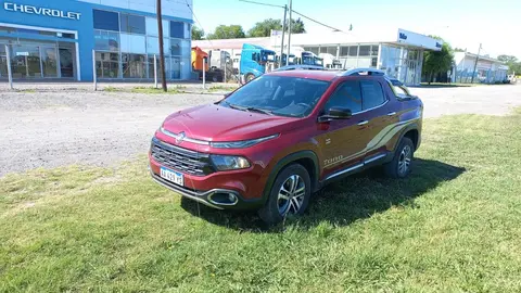 FIAT Toro TORO 2.0TDI VOLCANO  4X4 AT usado (2016) color Bordo precio $22.500.000