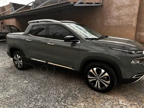 FIAT Toro 2.0 Volcano 4x4 CD Diesel Aut usado (2023) color Gris precio $32.000.000