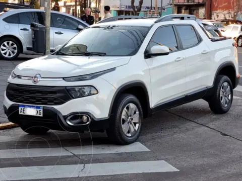 FIAT Toro 1.8 Freedom 4x2 CD Aut usado (2019) color Blanco Alaska financiado en cuotas(anticipo $10.000.000)