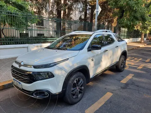 FIAT Toro 2.0 TDi Volcano 4x4 CD Aut usado (2018) color Blanco precio $13.000.000