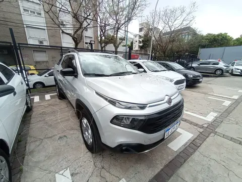 FIAT Toro 2.0 TDi Freedom 4x2 CD usado (2017) color Gris precio $17.500.000