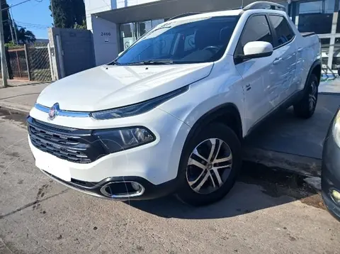 FIAT Toro 2.0 TDi Freedom 4x4 CD Pack Xtreme usado (2017) color Blanco precio $21.000.000
