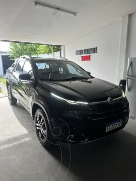 FIAT Toro 2.0 TDi Volcano 4x4 CD Aut Pack Premium usado (2017) color Negro precio u$s23.000