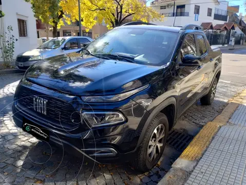 FIAT Toro 1.8 Freedom 4x2 CD Aut usado (2024) color Negro precio $32.500.000