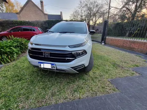 FIAT Toro 1.3 Volcano 4x2 Turbo CD Aut usado (2021) color Blanco financiado en cuotas(anticipo $10.000.000 cuotas desde $400.000)