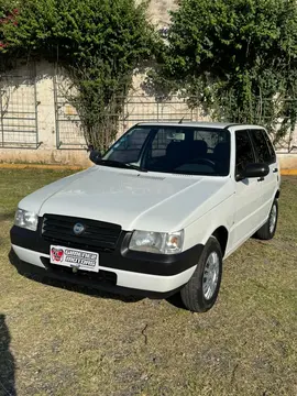 FIAT Uno Fire 5P usado (2014) color Blanco precio $7.500.000