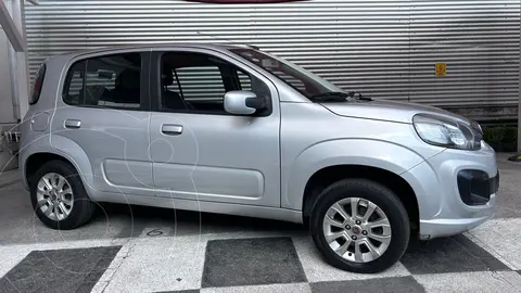 Fiat Uno Like usado (2019) color plateado precio $145,000