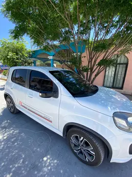 Fiat Uno Sporting usado (2017) color Blanco precio $100,000