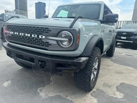 Ford Bronco Badlands 4 Puertas usado (2023) color Azul Claro precio $1,298,000