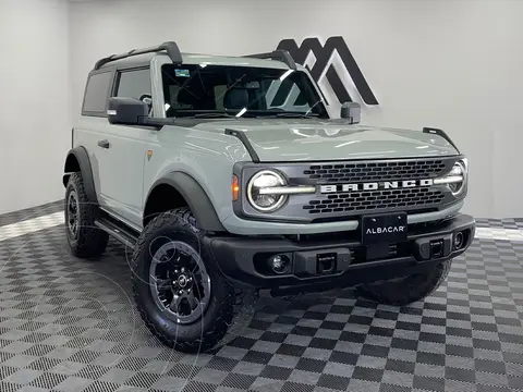 Ford Bronco Badlands 4 Puertas usado (2022) color Gris precio $1,119,900